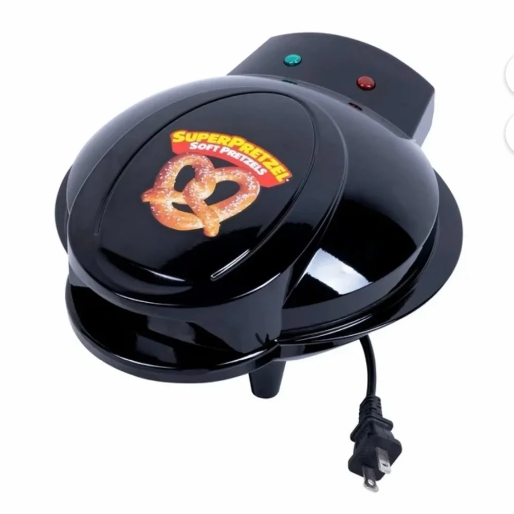 SuperPretzel Soft Pretzels Maker - Black